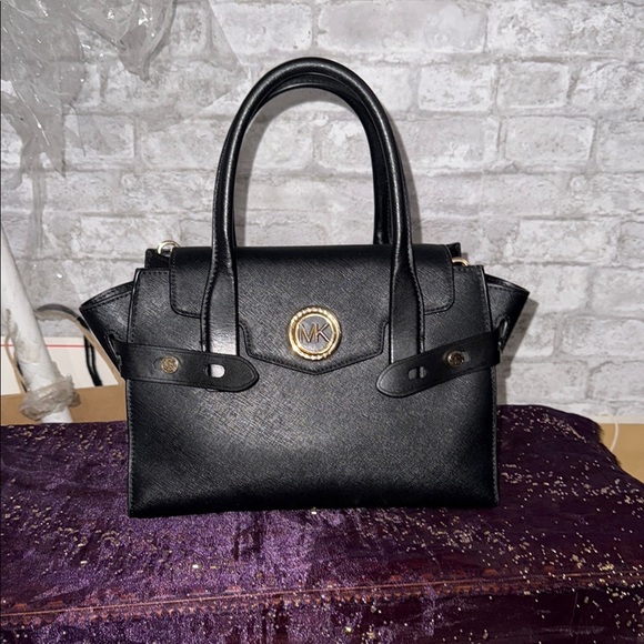 Michael Kors Handbags - Michael Kors Black Handbag